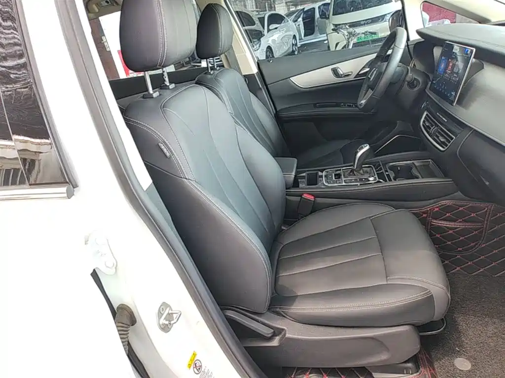 BYD Song MAX 2021 Upgrade 1.5T Automatic Premium Edition 6-Seater фото 25