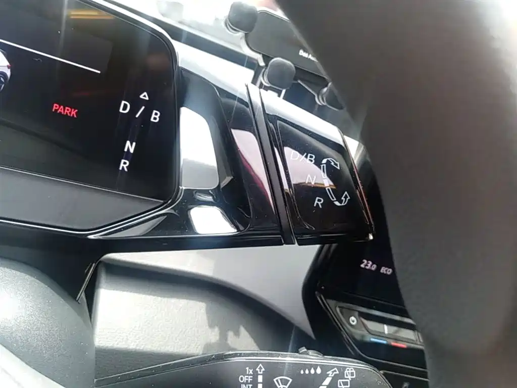 Volkswagen ID.3 2023 Upgraded Pure Intelligence Edition фото 10