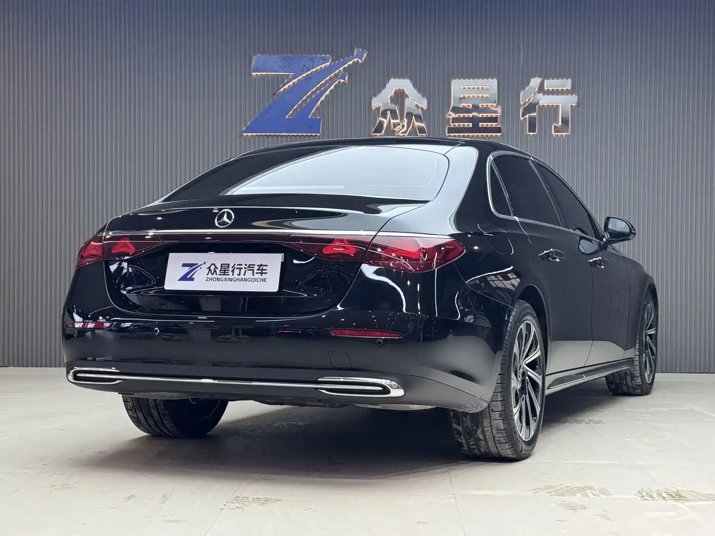 Mercedes-Benz E-Class 2024 Model E 300 L Luxury фото 19