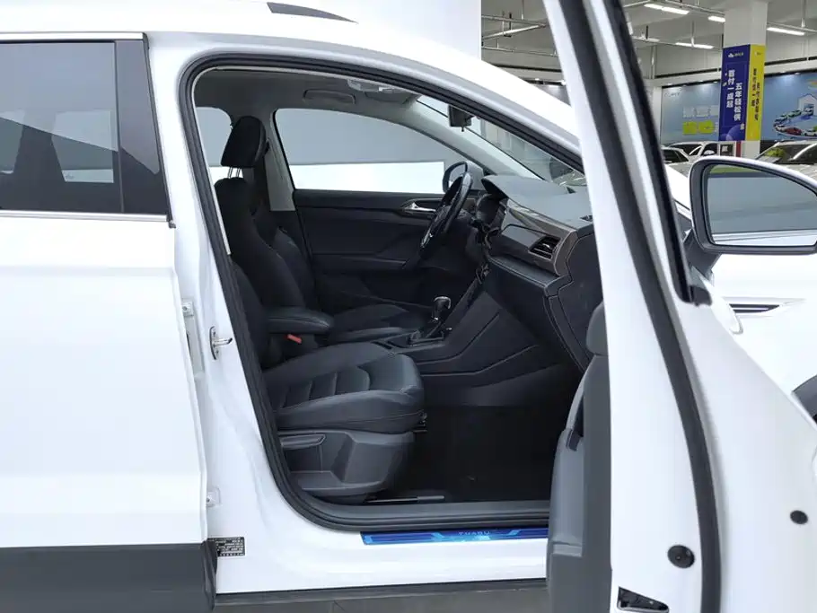 Volkswagen Tharu, миниатюра 8