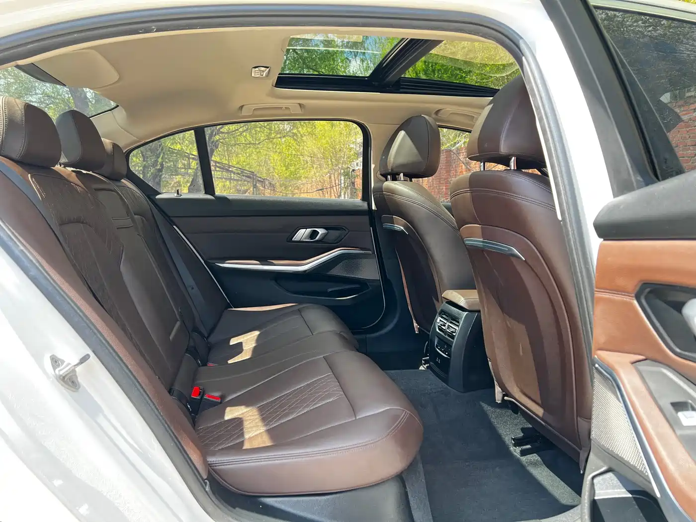 BMW 3 Series 2023 320Li M Sport Package фото 14