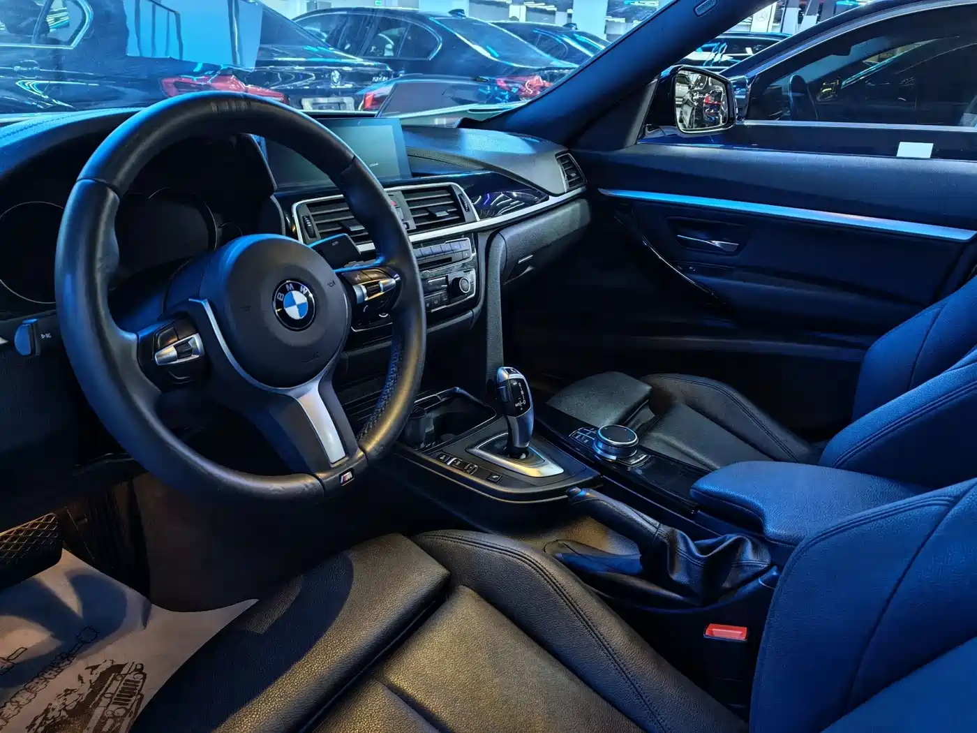 BMW 3 Series GT 2019 320i M Sport Package фото 6