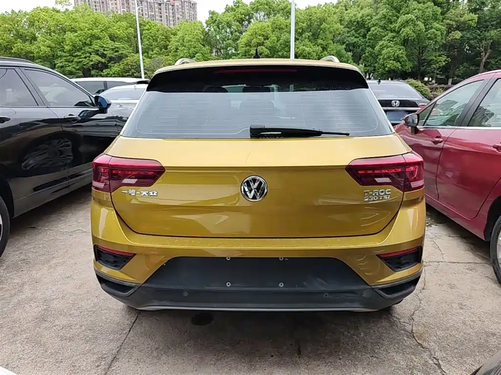 Volkswagen T-ROC 2018 230TSI DSG 2WD Fashion China V фото 6