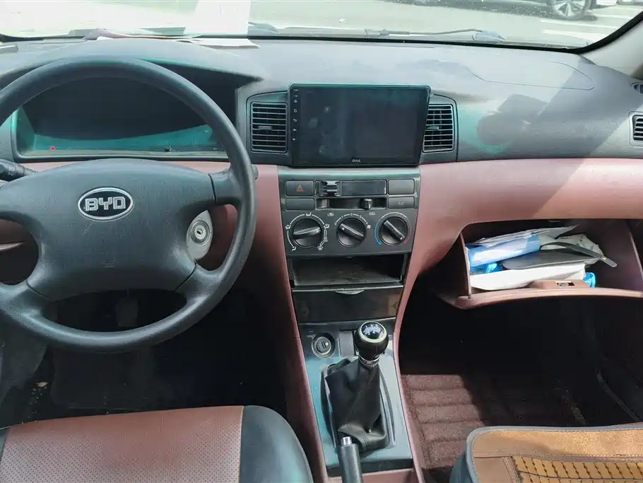 BYD F3 2012 Energy-saving Edition 1.5L Manual Comfort фото 12