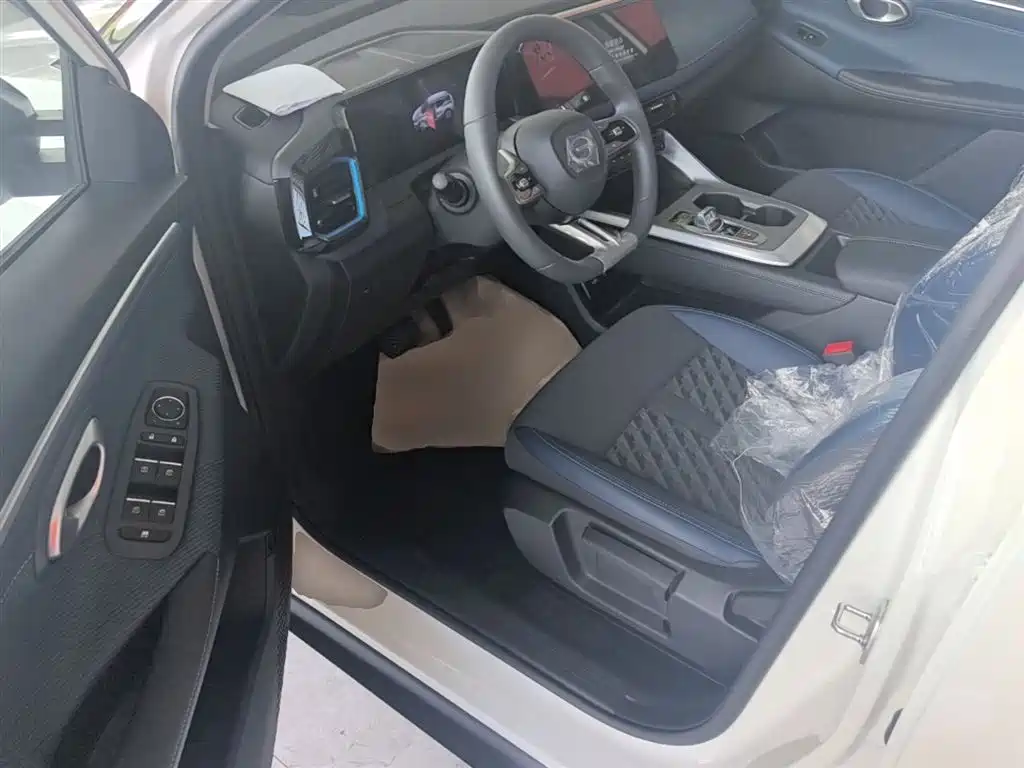 GAC Trumpchi Trumpchi GS3 2026 Shadow Speed 270T Sport Edition фото 16