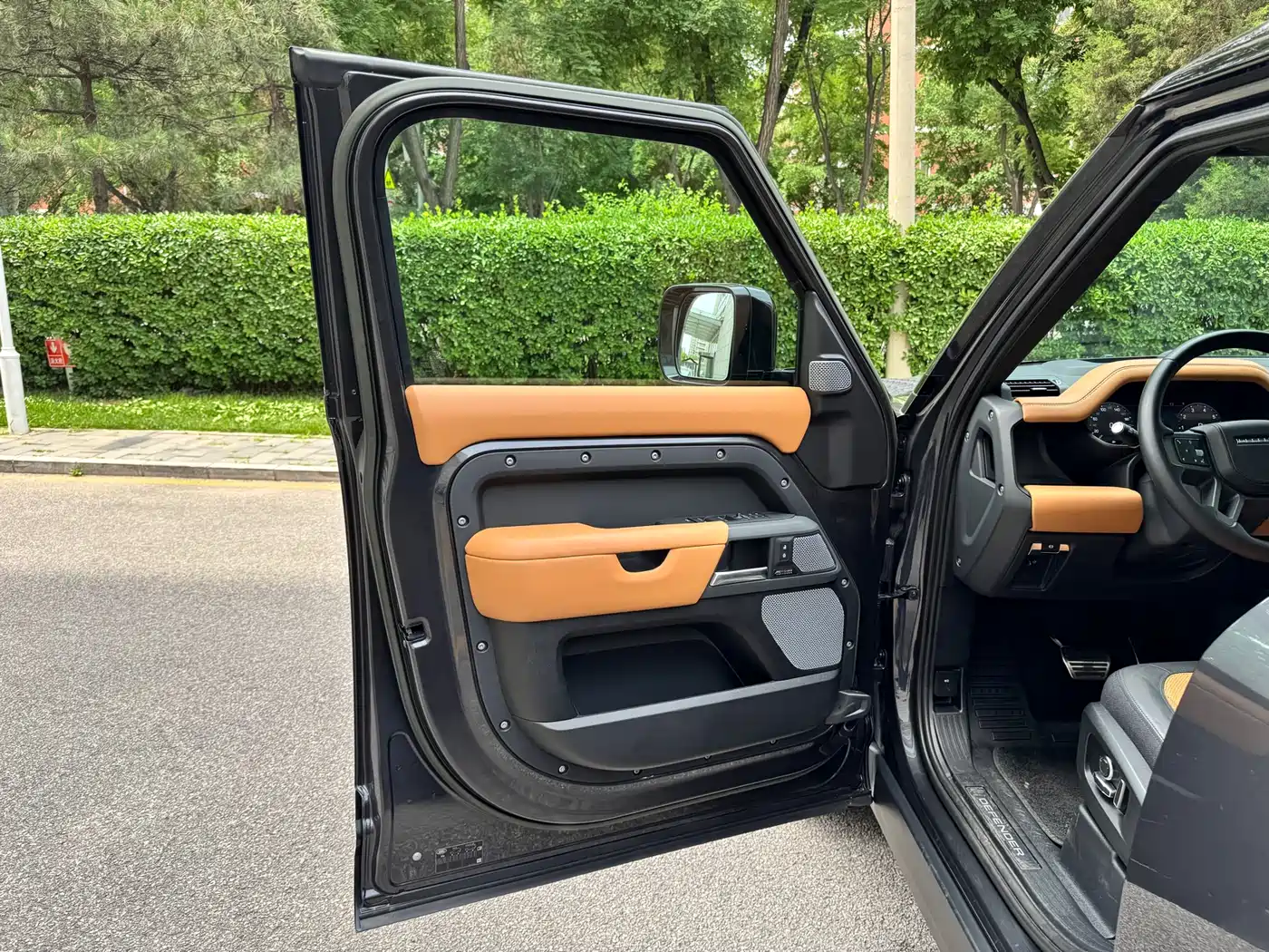 Land Rover Defender 2023 130 3.0T P400 X фото 7