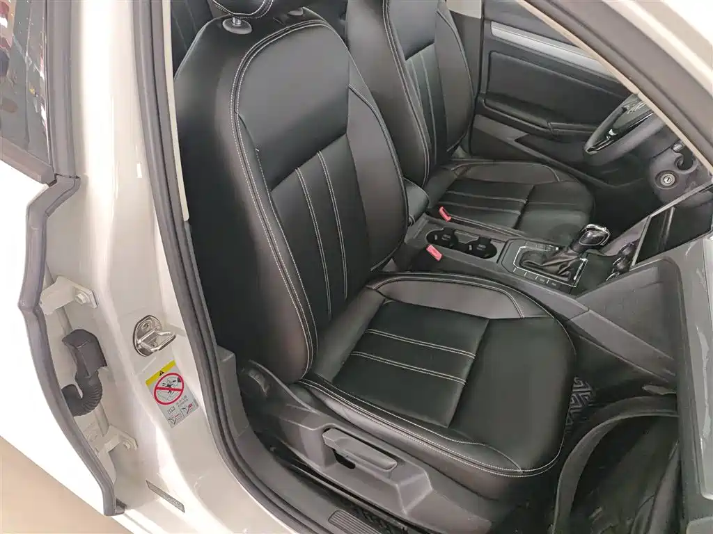 Volkswagen Lamando 2017 230TSI DSG Trend Edition фото 25