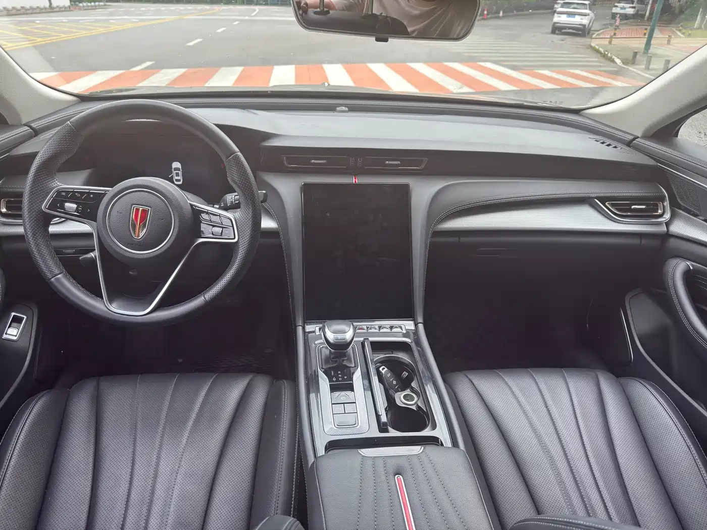 Hongqi H5 2023 1.5T DCT Smart Connect Joy Edition фото 7