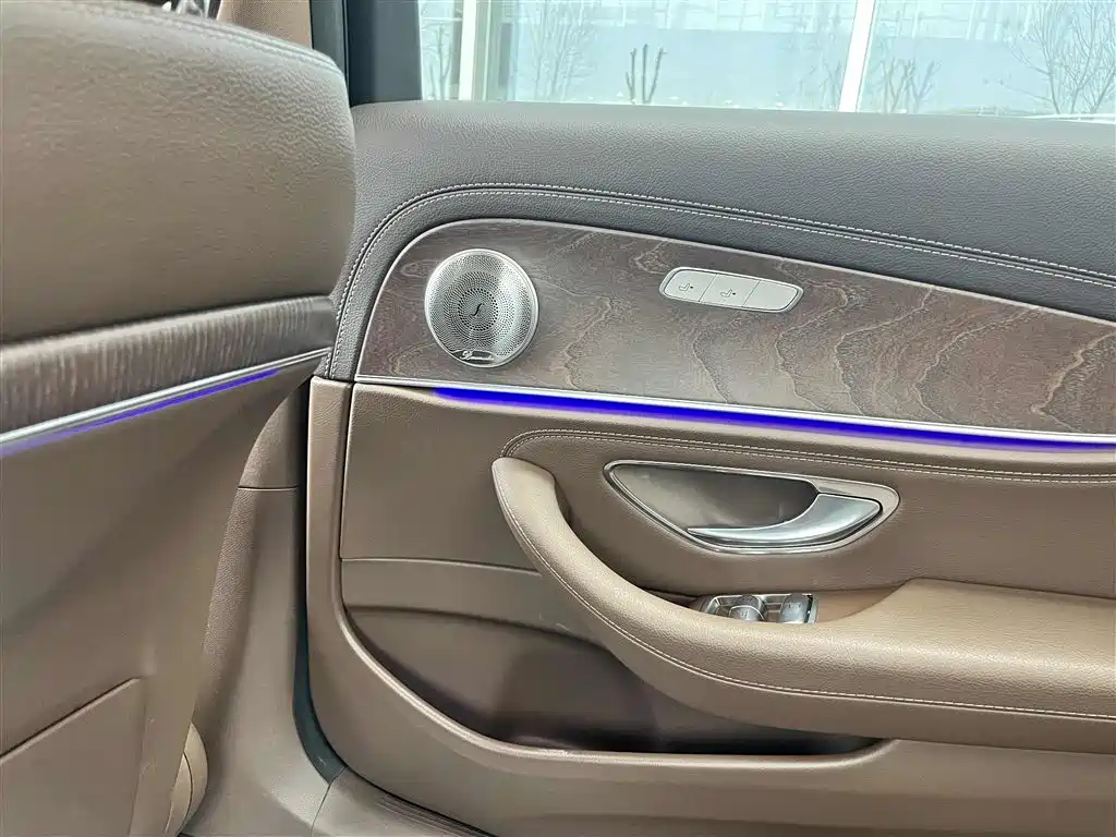Mercedes-Benz E-Class 2021 Facelift E 260 L фото 23