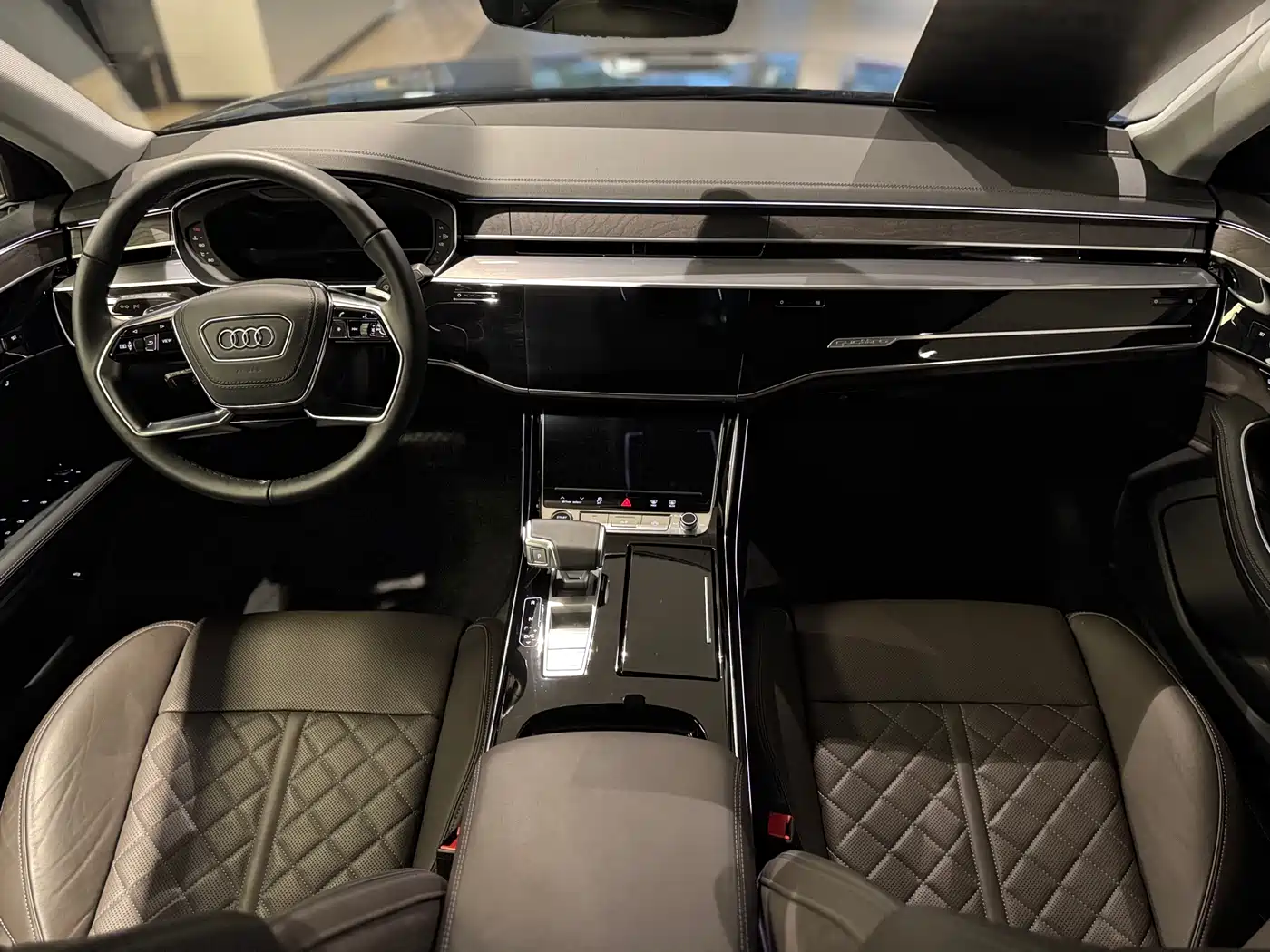 Audi A8 2024 Model A8L 50 TFSI quattro Premium Selection фото 7