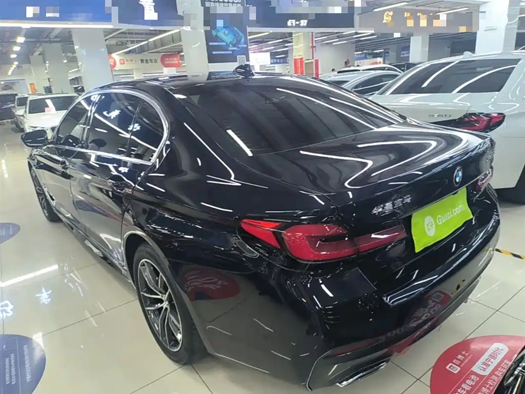 BMW 5 Series 2022 Model Second Facelift 525Li M Sport Package фото 5