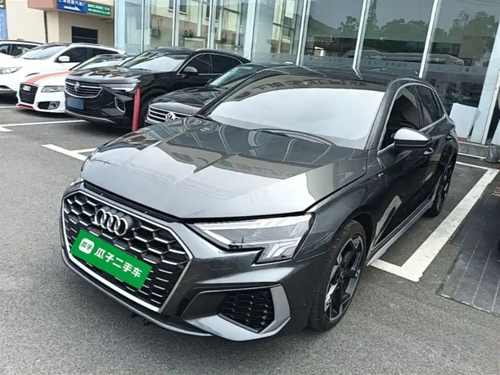 Audi A3 2024 Model Sportback 35 TFSI Luxury Sport фото 2