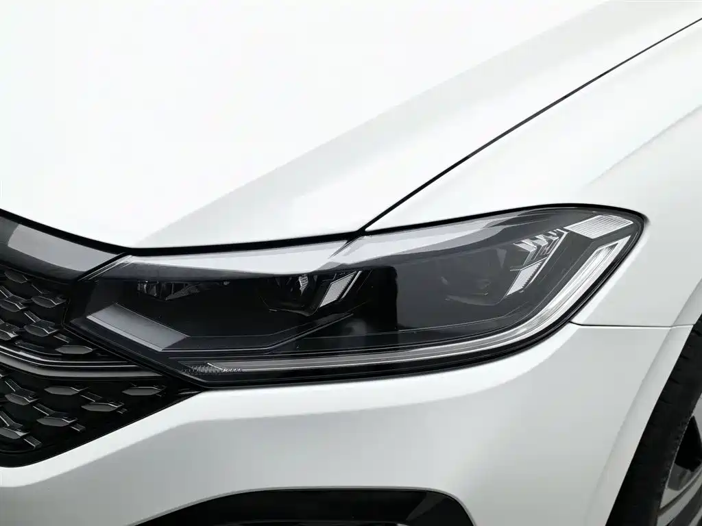 Volkswagen Lavida 2023 280TSI DSG Starlight Comfort Edition фото 7