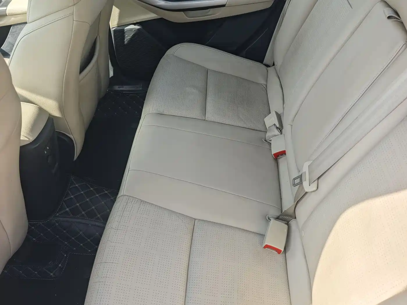 Ford Escort 2015 2015 1.5L Manual Fashion