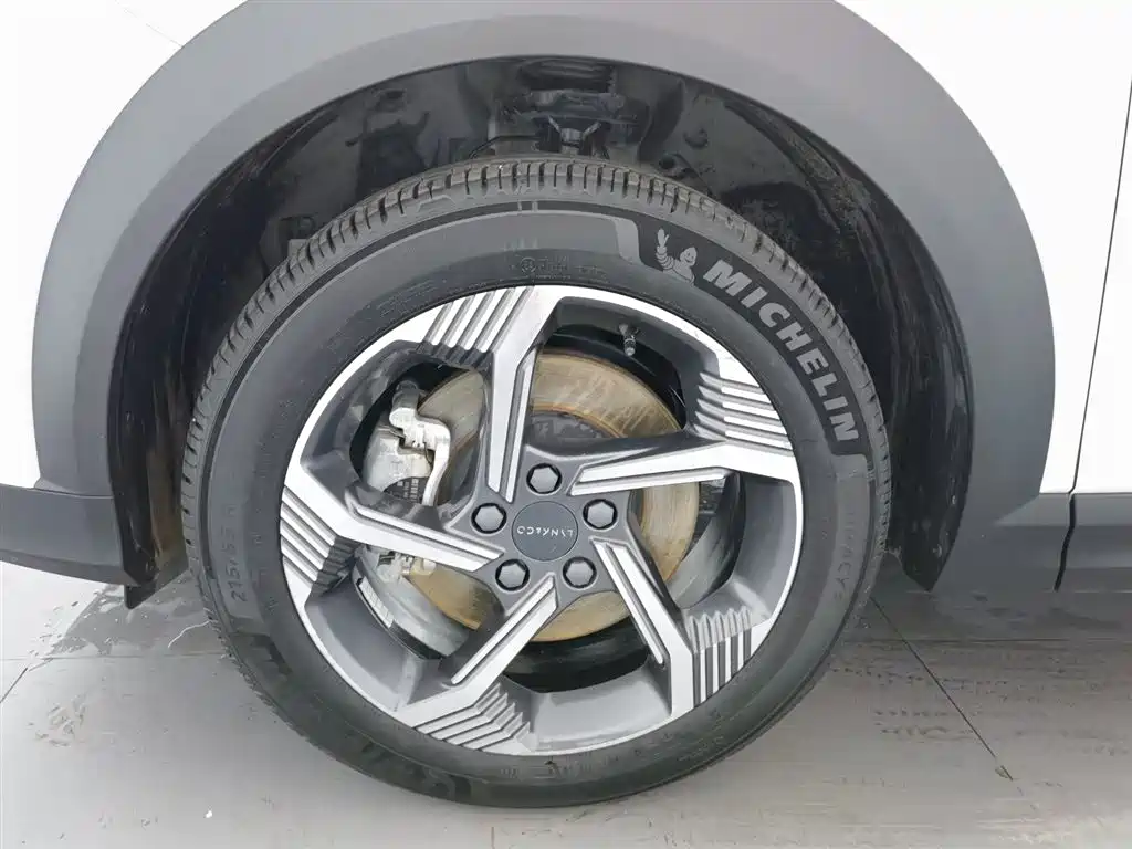 Lynk & Co 06 2023 Remix 1.5T Power Pro фото 17