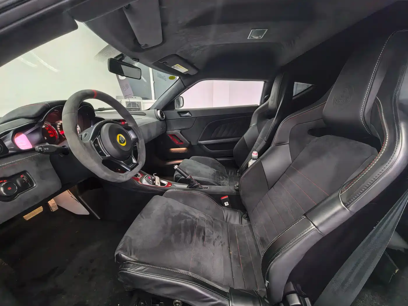 LOTUS SPORTS CAR EVORA