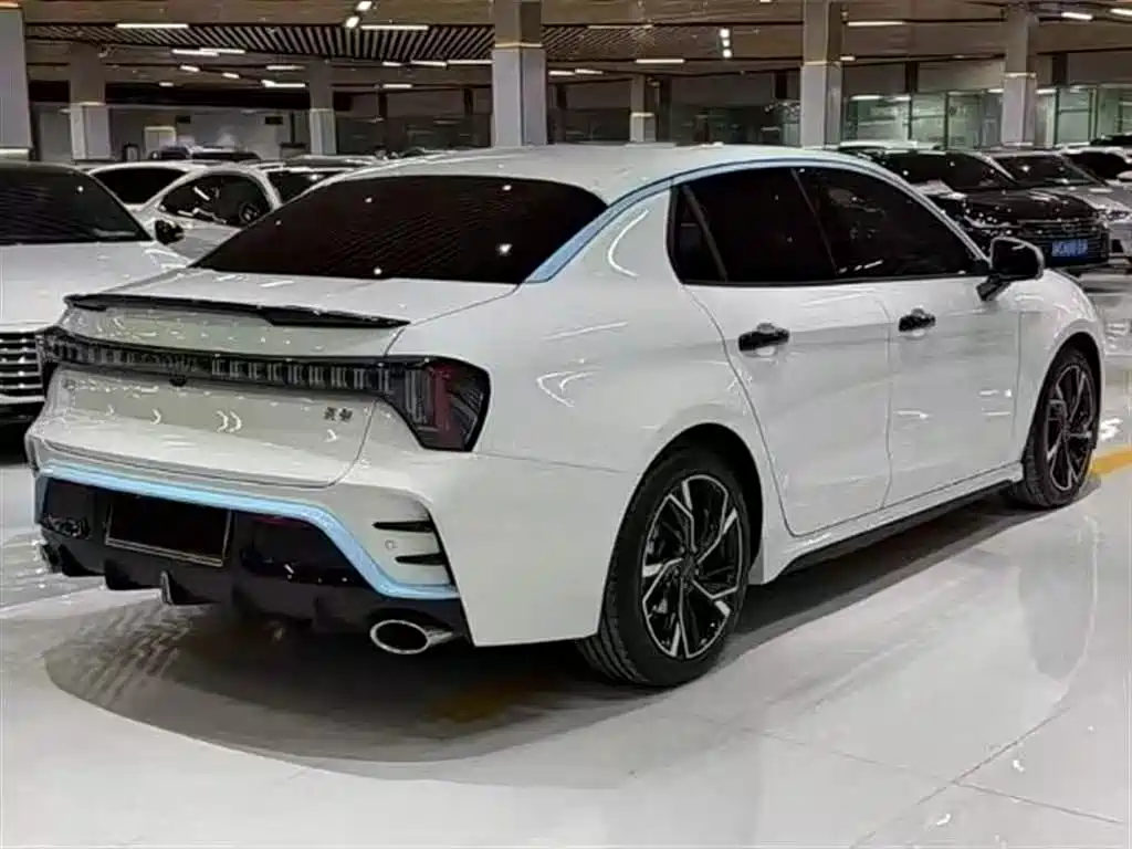Lynk & Co 03 2023 1.5TD DCT Power Pro фото 7