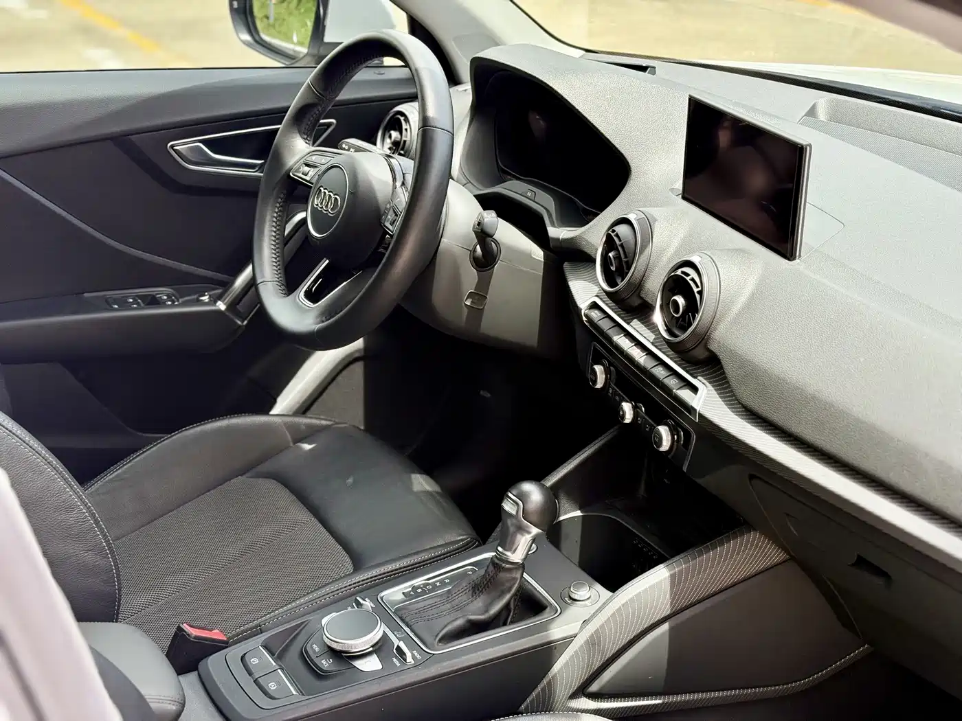 Фото 8 - Audi Q2L e-tron