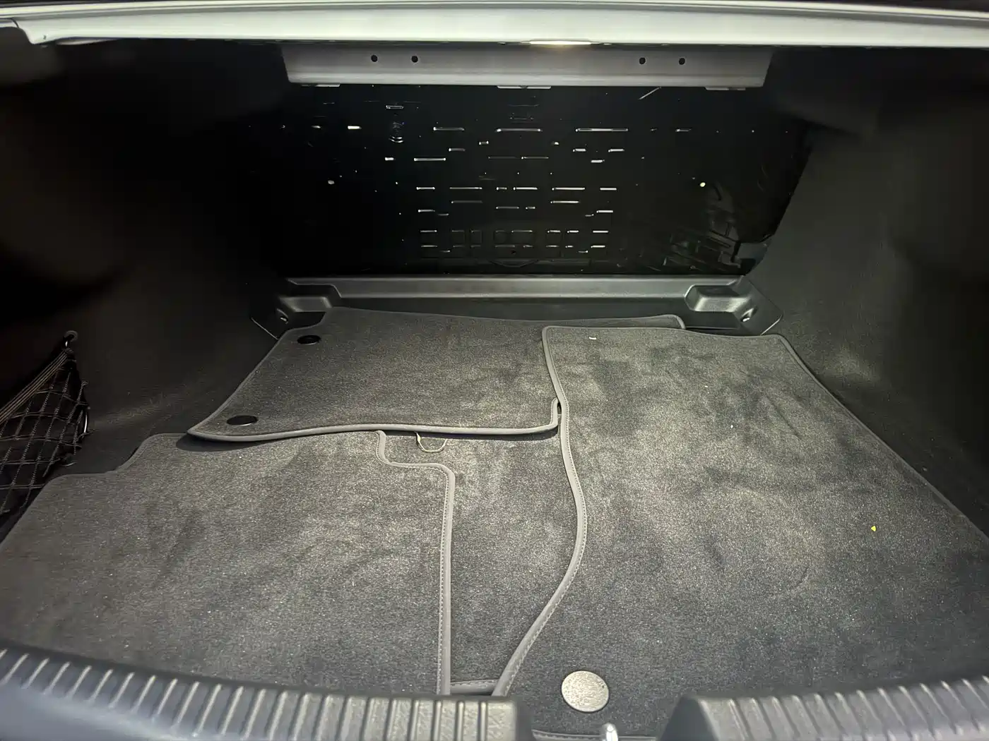 Photo 16 - Mercedes-Benz C-Class