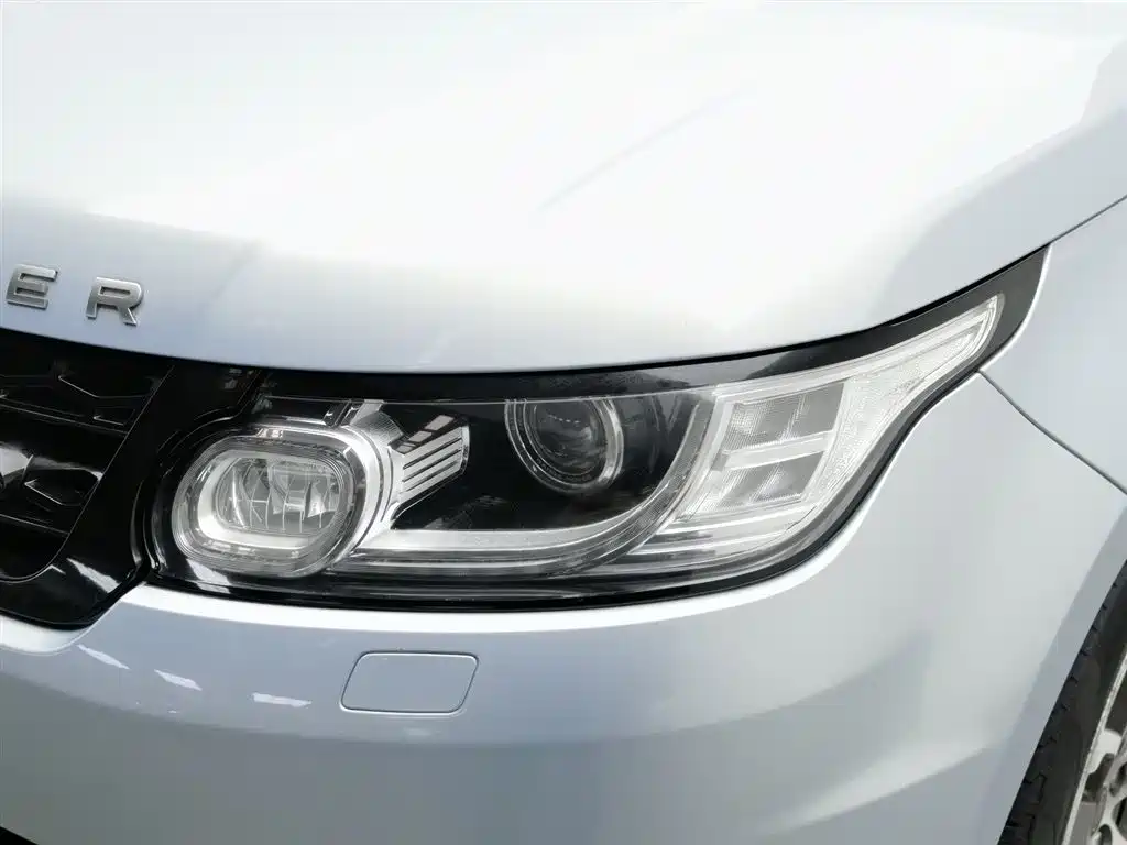 Land Rover Range Rover Sport 2016 Model 3.0 SC V6 HSE DYNAMIC фото 7