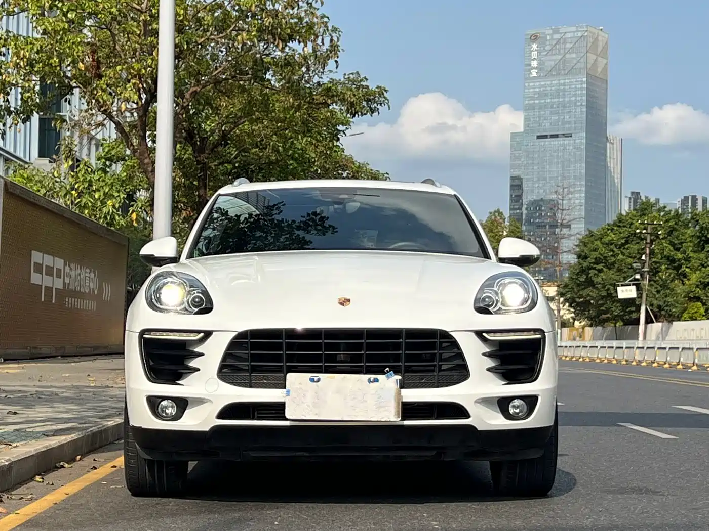 Porsche Macan 2017 Macan 2.0T фото 2