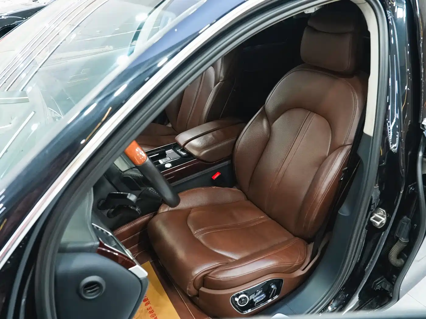 Audi A8 2012 A8L 6.3 FSI W12 quattro фото 14
