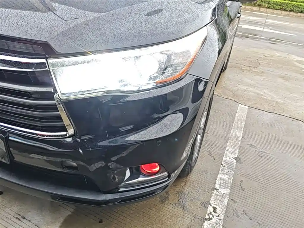 Toyota Highlander 2015 2.0T AWD Elite Edition 7-seater фото 24