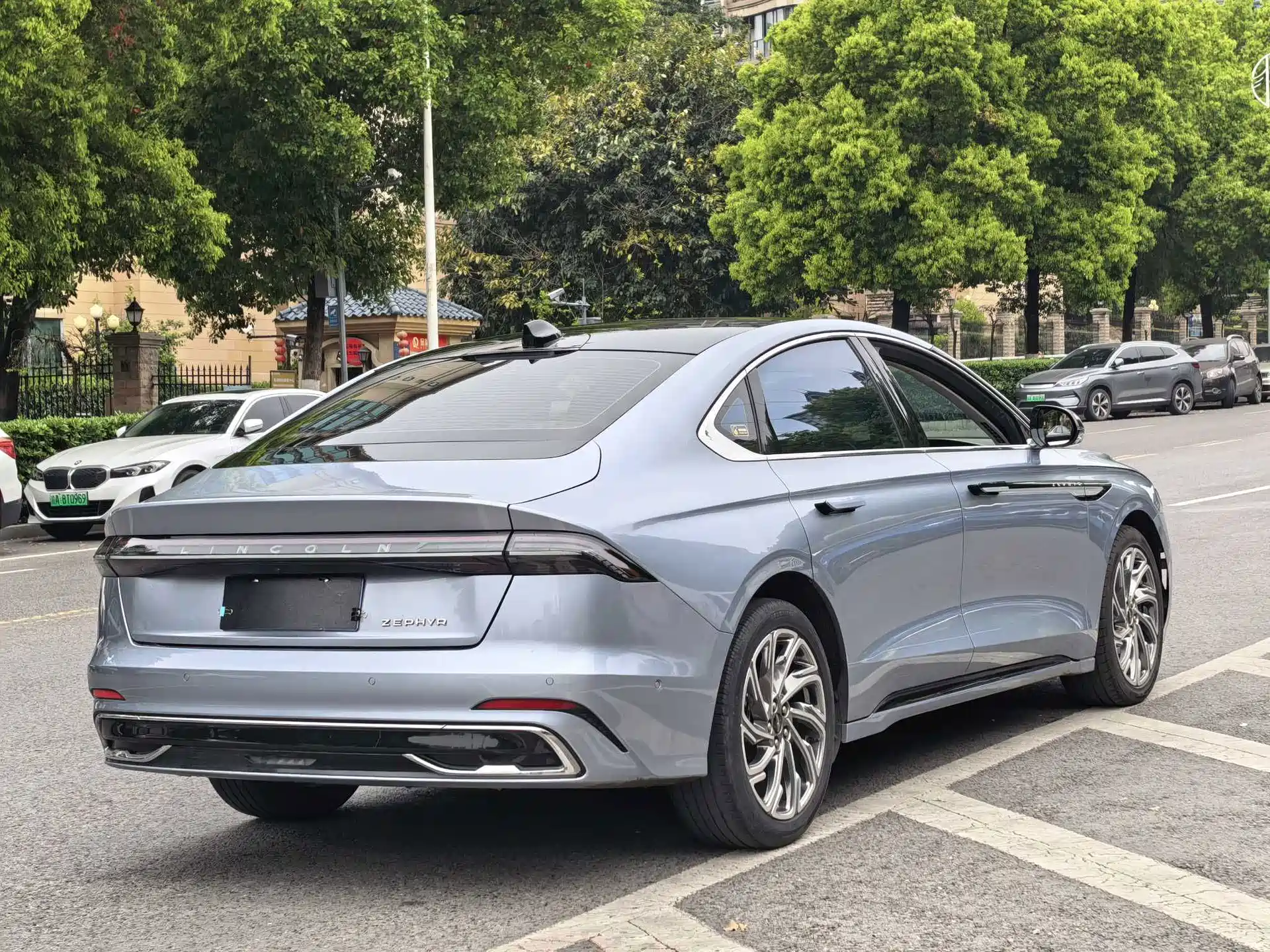 Photo 17 - Lincoln Z