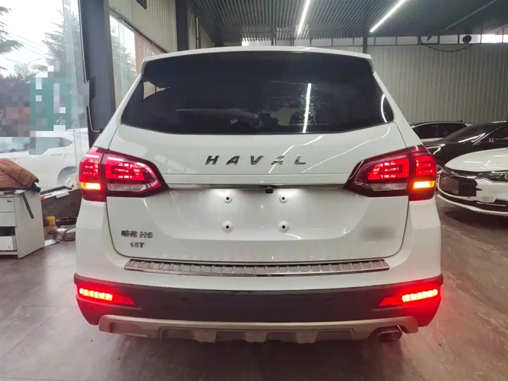 Haval H6 2015 Sport 1.5T Automatic 2WD Luxury фото 6