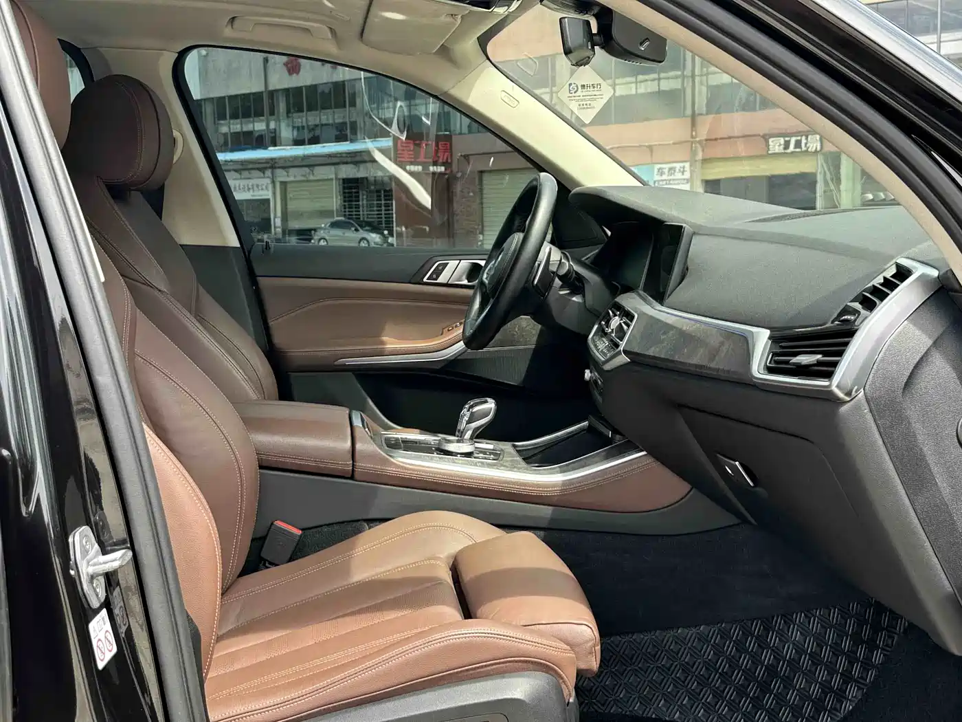 BMW X5 (Import) 2019 xDrive40i M Sport Package фото 13