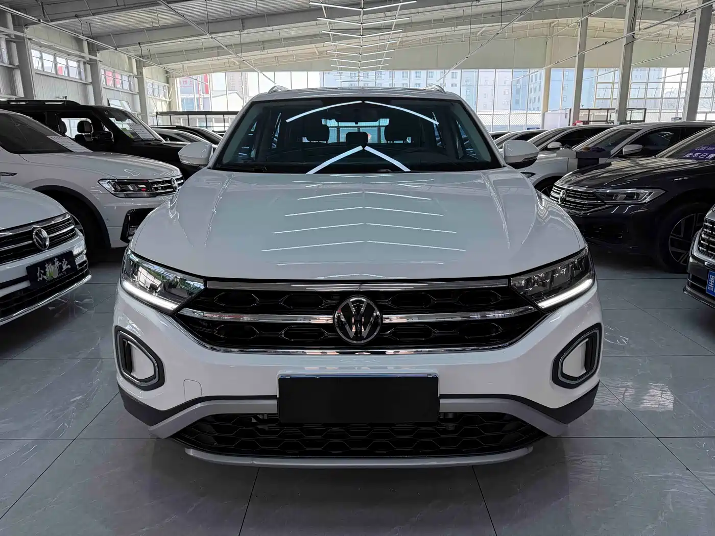 Volkswagen T-ROC 2023 280TSI DSG 2WD Time Edition фото 2