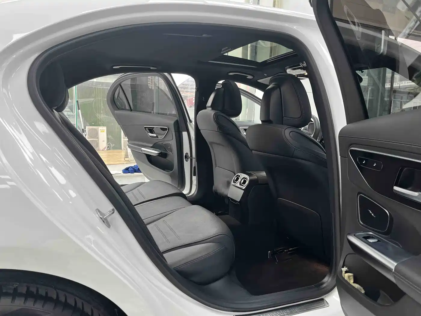 MERCEDES-BENZ C CLASS