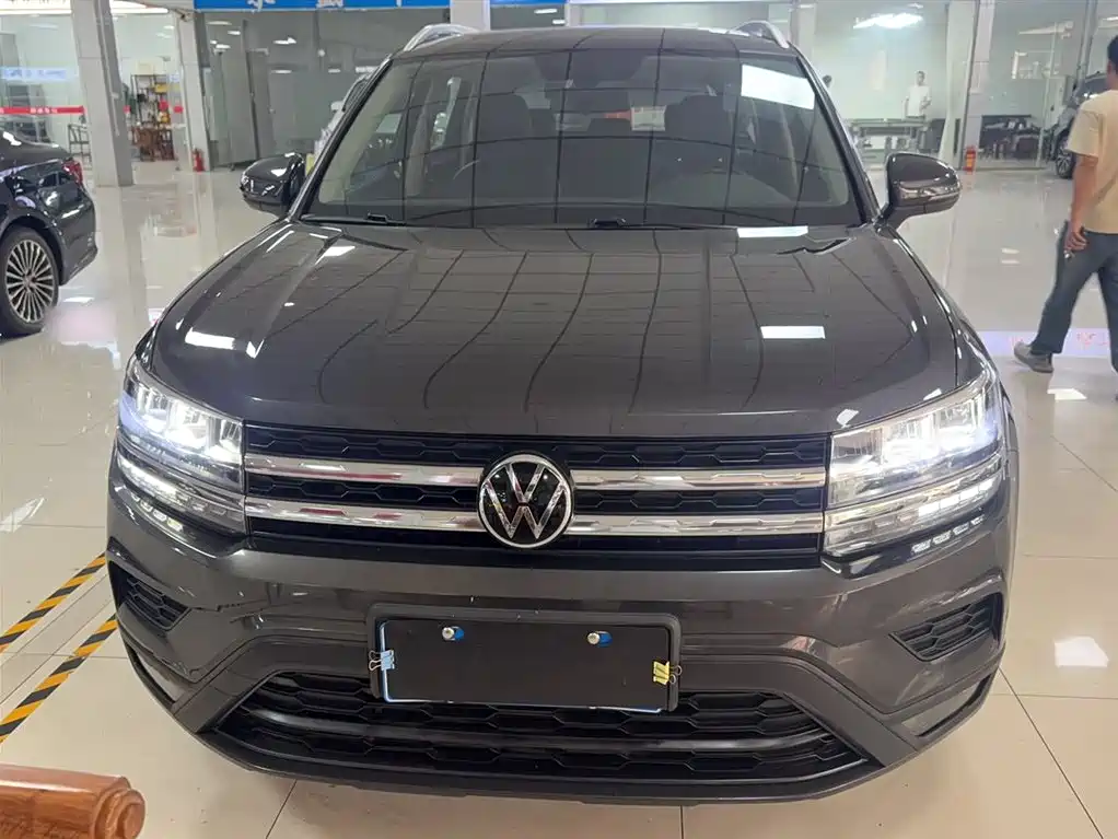 VOLKSWAGEN TUYUE
