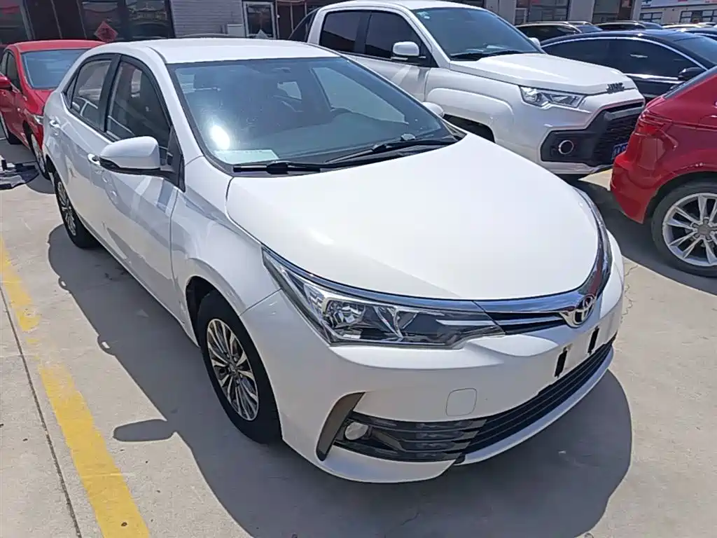 Toyota Corolla 2018 1.2T S-CVT GL Smart Edition фото 4