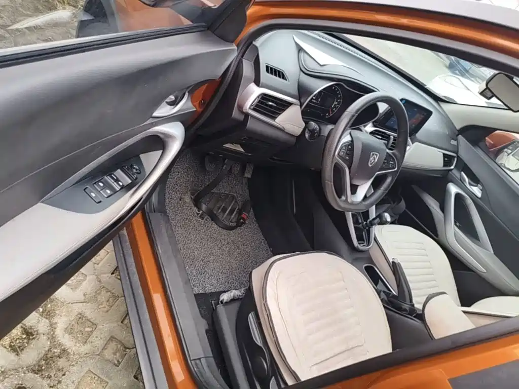 Baojun 510 2017 2017 1.5L Manual Fashion