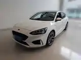 Фото 3 - Ford Focus
