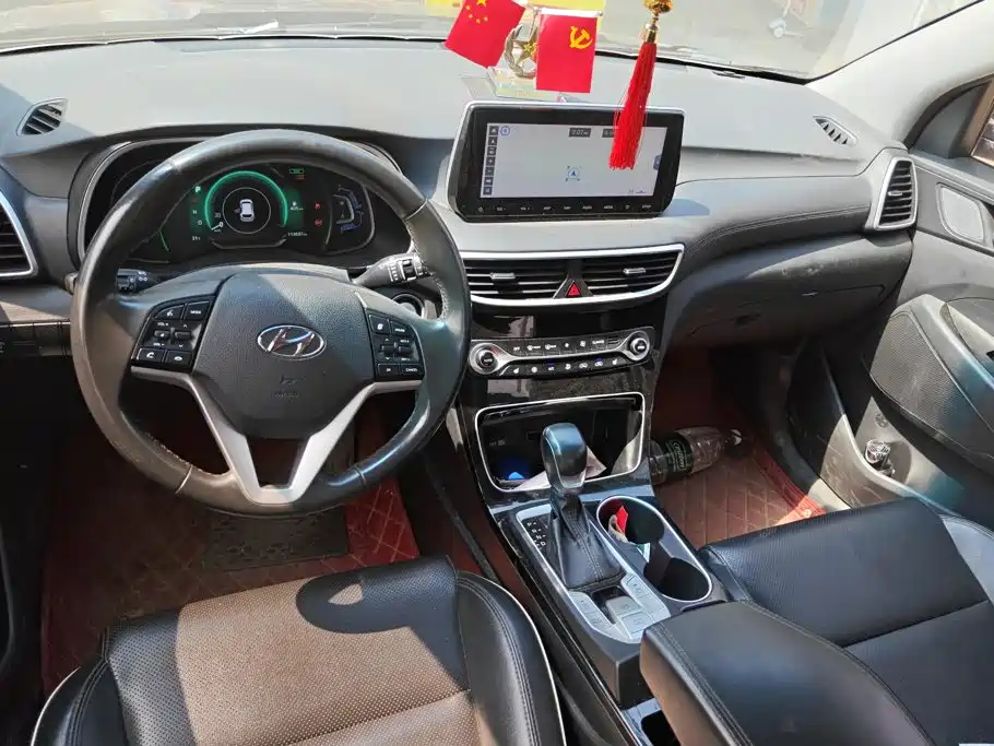 Фото 12 - Hyundai Tucson
