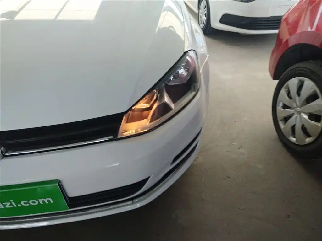 Volkswagen Golf 2016 1.6L Automatic Fashion фото 24