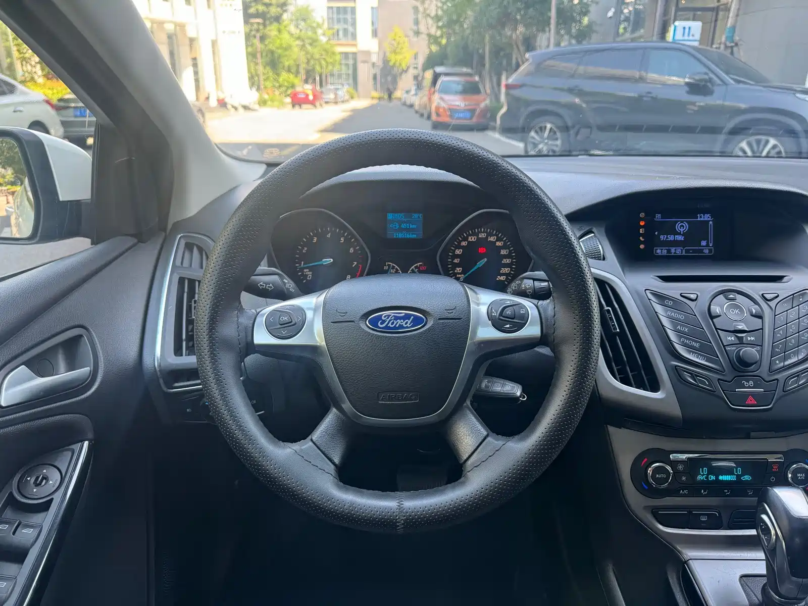 Фото 19 - Ford Focus