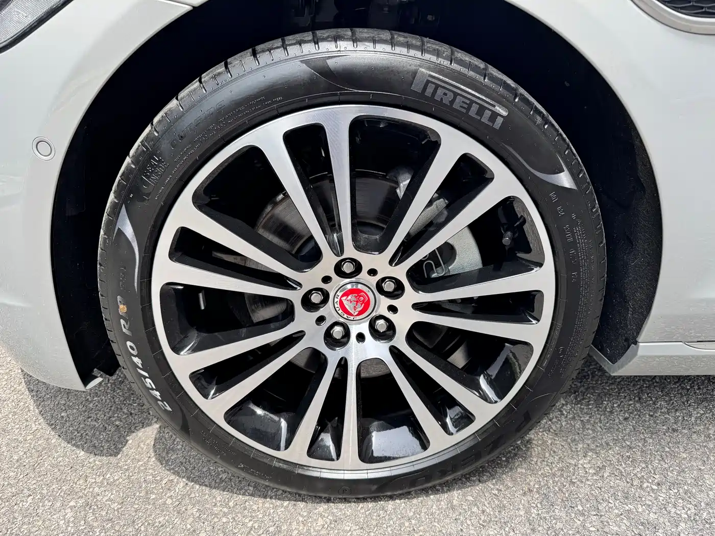 Jaguar XFL 2025 2.0T P250 FWD Luxury Edition фото 22