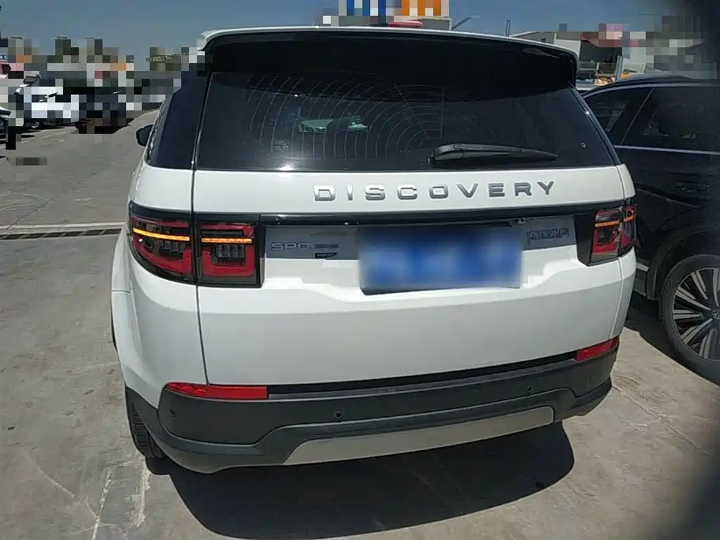 Land Rover Discovery Sport 2020 200PS Family Edition фото 6