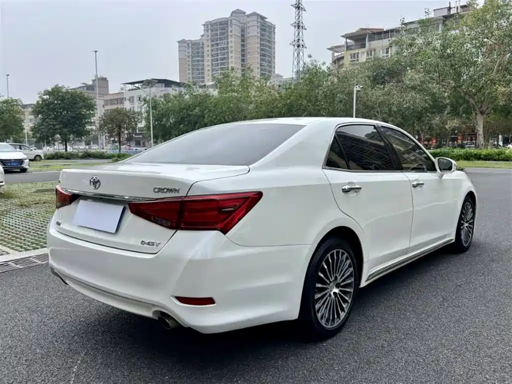 Toyota Crown 2018 2.0T Sport Edition фото 9