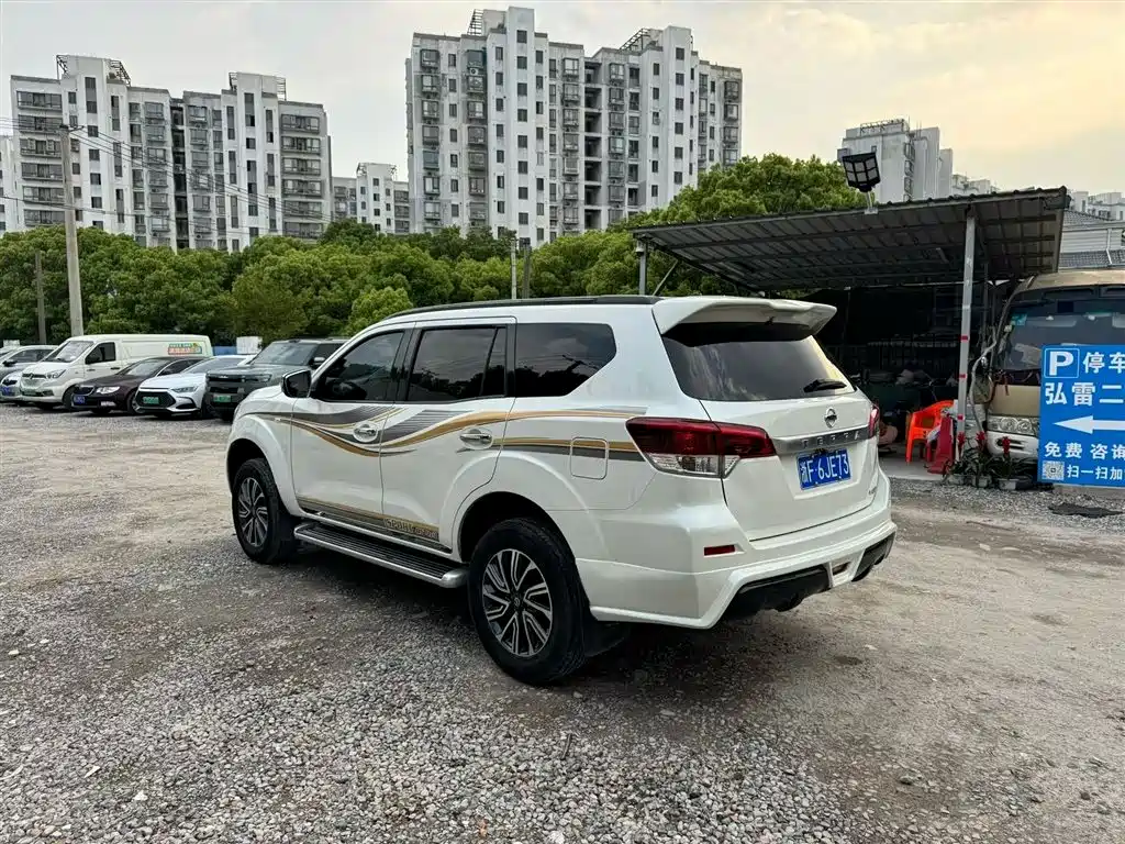 Nissan Terra 2020 2.5L XE Manual 2WD Elite Edition фото 3