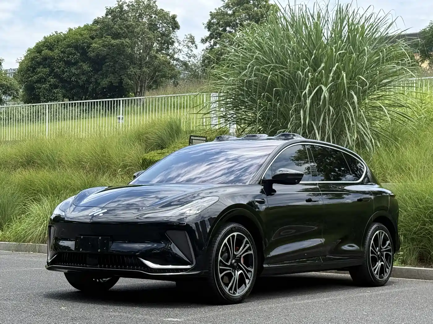 IM Motors IM LS7 2023 Model 100kWh Pro AWD Edition