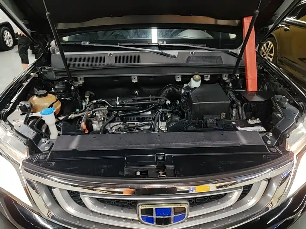 Фото 20 - Geely Boyue