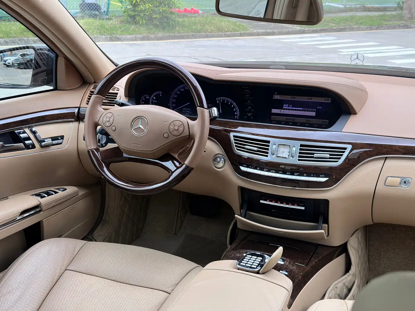 Mercedes-Benz S-Class 2012 S 300 L Business Grand Edition фото 17