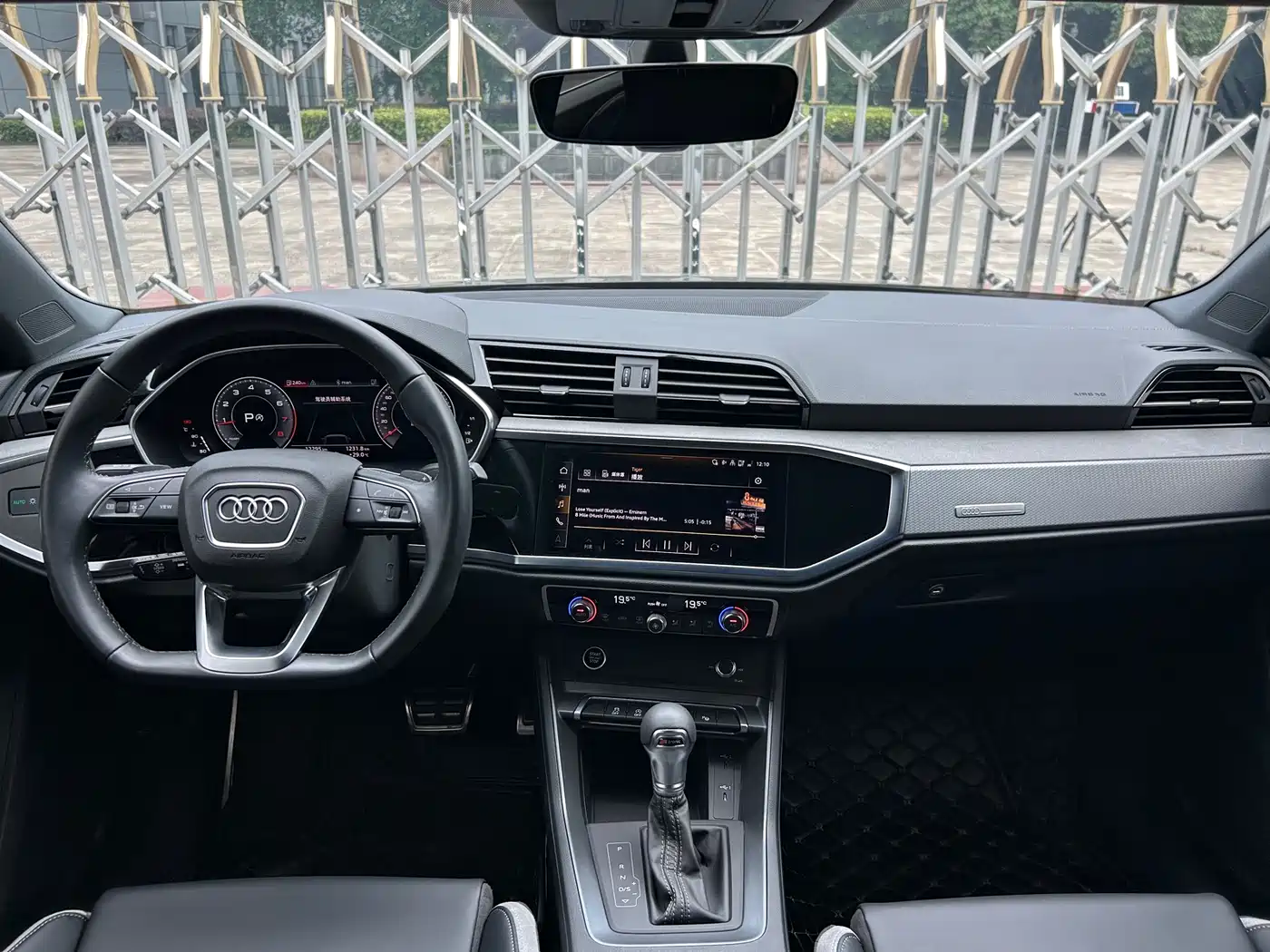 Audi Q3 2024 35 TFSI Fashion Sport фото 9