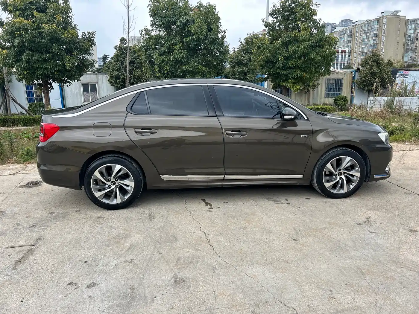 DS 5LS 2015 2014 1.6T Luxury THP160