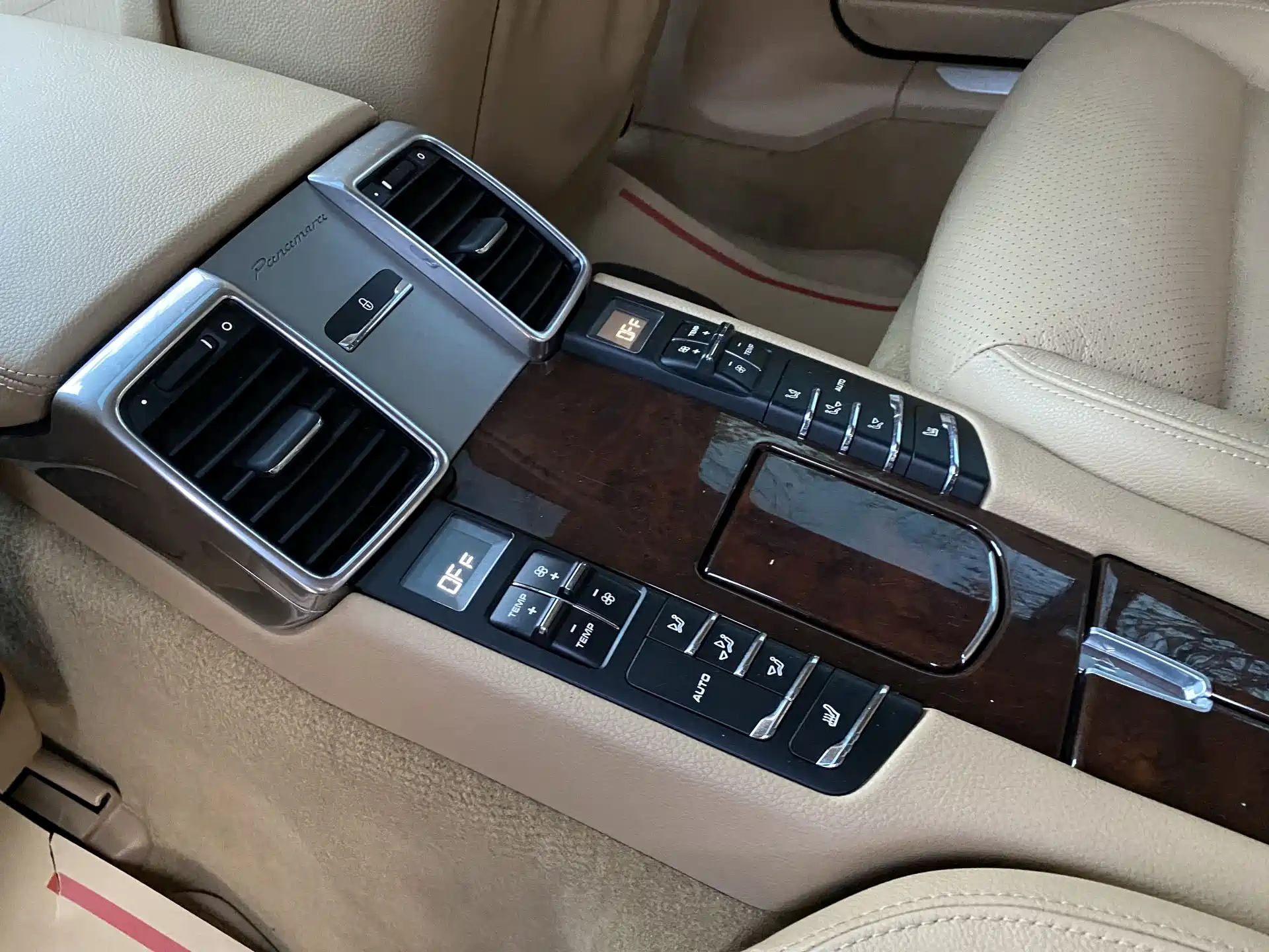 Photo 8 - Porsche Panamera