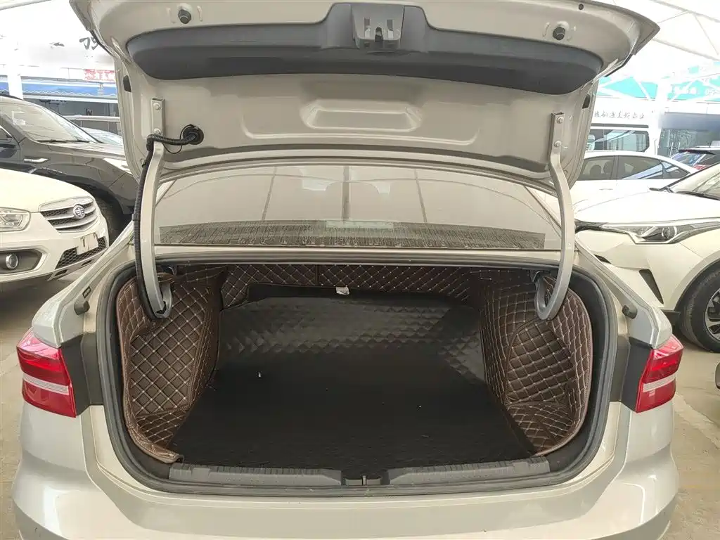 Volkswagen Lavida 2018 1.5L Automatic Comfort Version China V фото 19